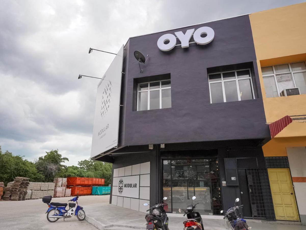 Oyo 89635 Modular Langkawi Capsule Hotel Padang Mat Sirat Zewnętrze zdjęcie