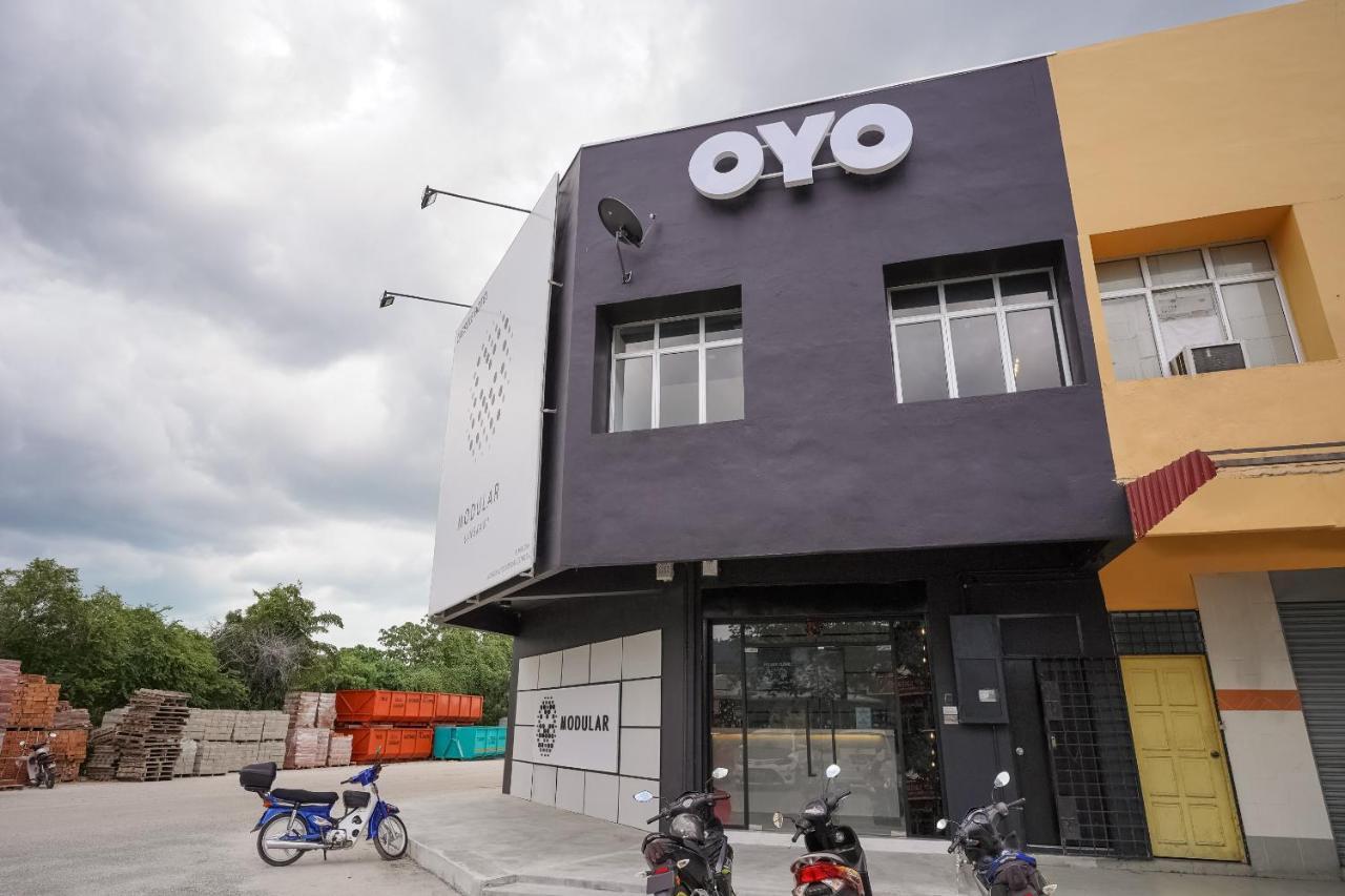 Oyo 89635 Modular Langkawi Capsule Hotel Padang Mat Sirat Zewnętrze zdjęcie