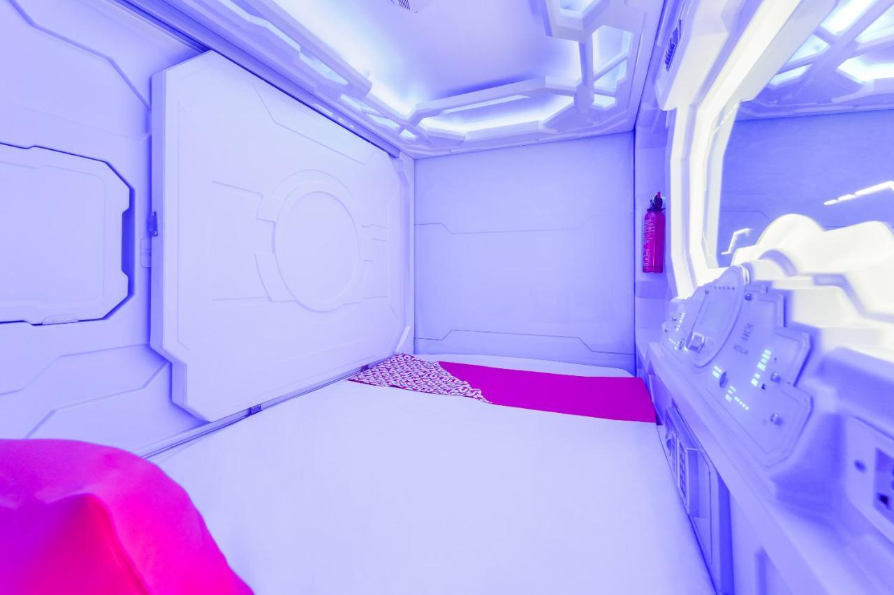 Oyo 89635 Modular Langkawi Capsule Hotel Padang Mat Sirat Zewnętrze zdjęcie